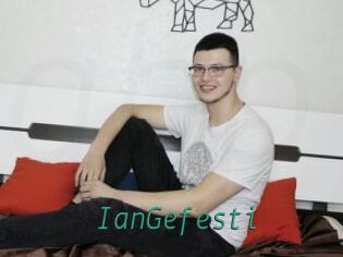 IanGefesti Gay Home Pictures