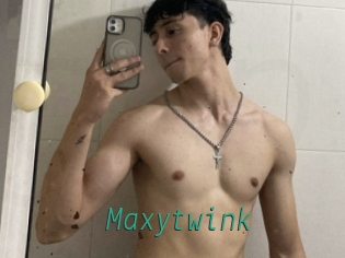 maxytwink Gay Home Pictures