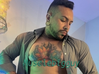 musclebigguy Gay Home Pictures