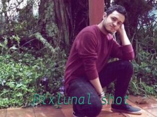 Pixlunal_shot